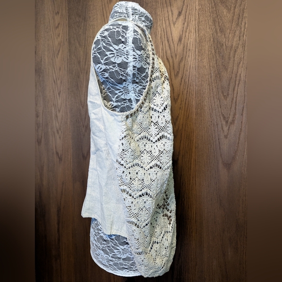 Chico's Linen and Lace Vest - Picture 2 of 5